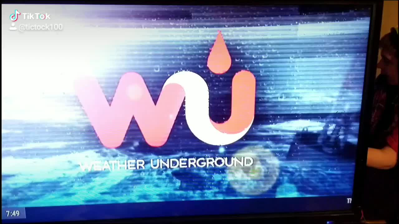 Hurricane hunter flying into hurricane Laura