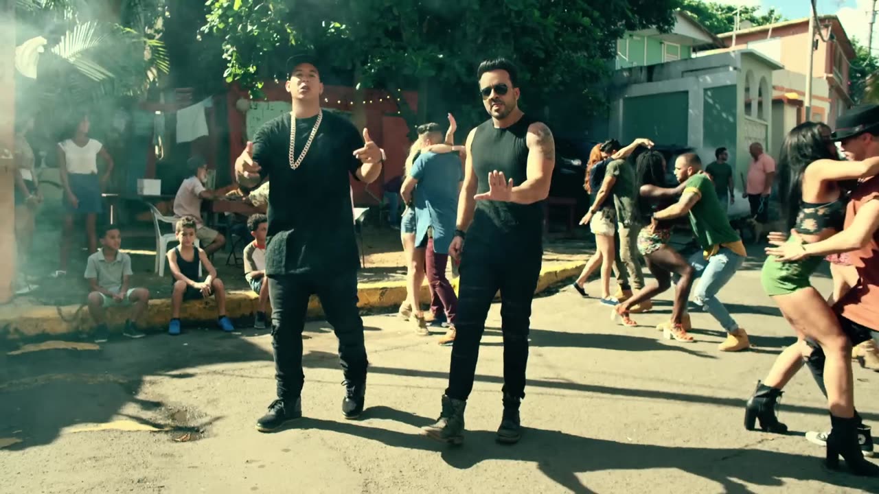 Luis Fonsi - Despacito ft. Daddy Yankee