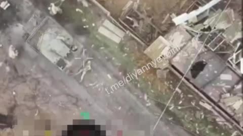 Grenades from a Russian FPV drone disrupts Ukrainian troop rotation