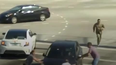 Strangers Rush to stop runaway car 😳