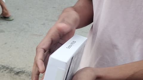 Unboxing mobile phone