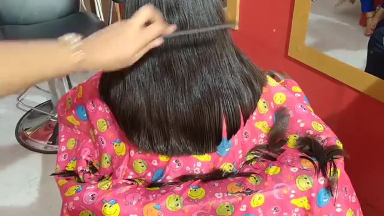 Step by step U shape haircutting..💇‍♀️