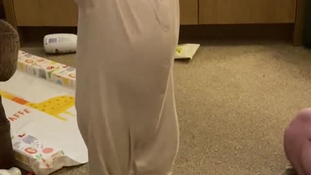 That face when you realize you can stand on your own👶🏻
