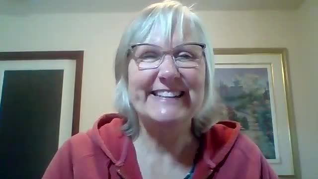 REAL TALK: LIVE w/SARAH & BETH - Today's Topic: Are You Feeling Distracted?