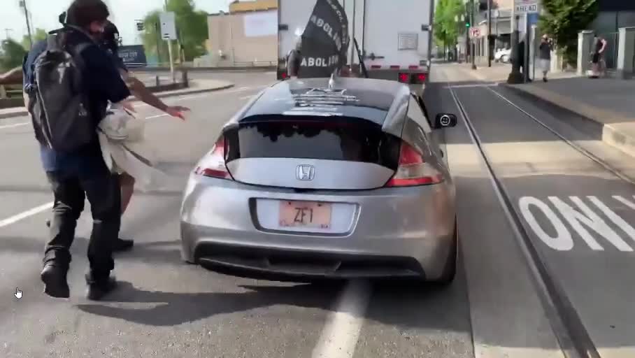 Protestors learn that they do NOT own an intersection in Portland