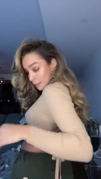 sexy girl tik tok, sexy tik toks, sexy tiktok, tik tok boom boom challenge, sexy women