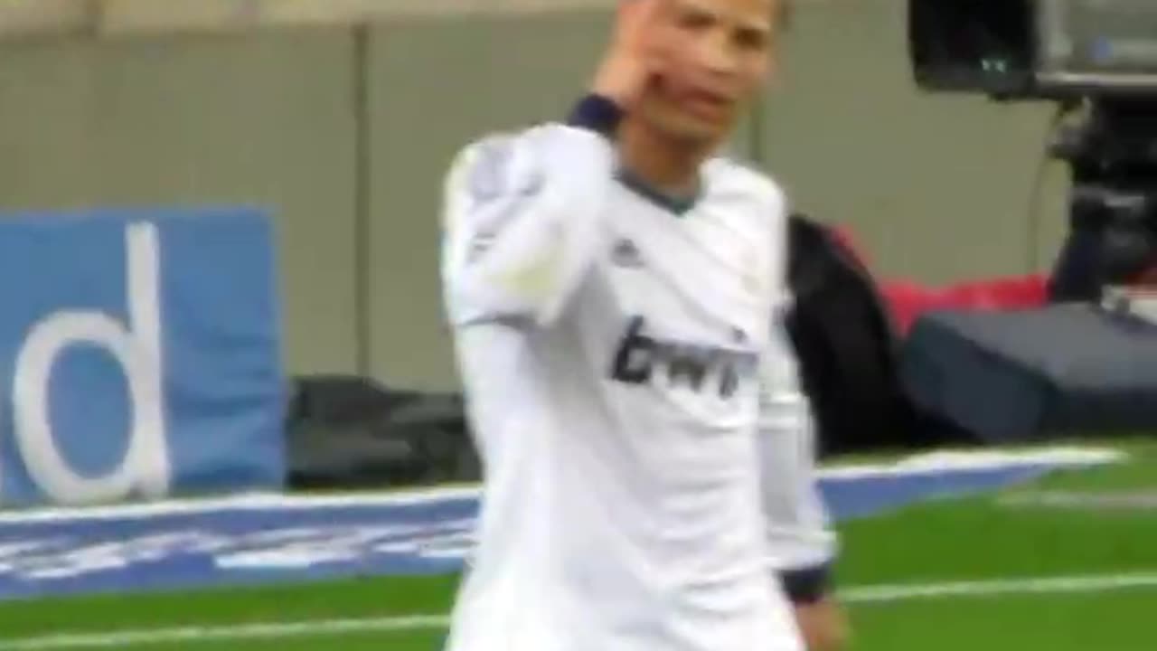 Ronaldo only used this celebration twice in his career, remember it? 🤔