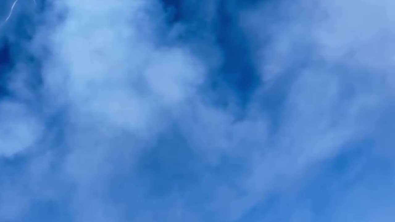 Volcanic vortex rings on Etna 05/04/2024 #etna #sicily #visititaly🇮🇹