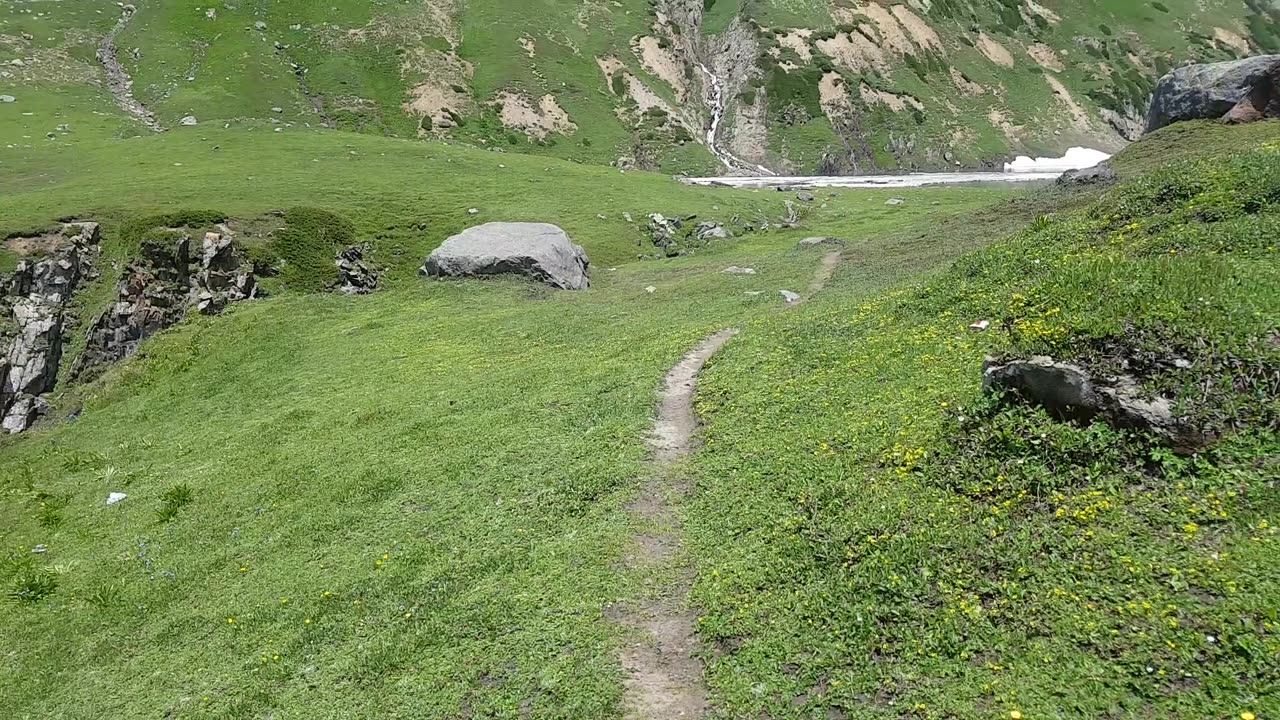 Ratti Gali Lake p3