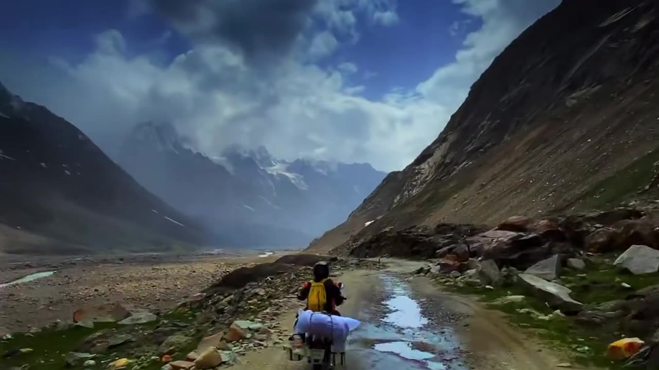 Himalayas 📍😍 This is what an Adventure looks like 😍🏔️