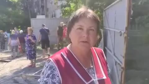 Žena z Doněcka v rozhovoru s americkým novinářem obvinila vládu USA, že pomáhá vrahům z Kyjeva