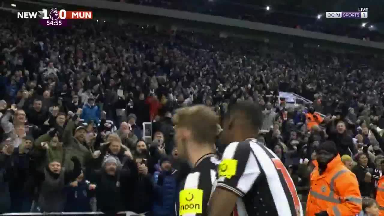 Newcastle's first goal against Manchester United in the English Premier League