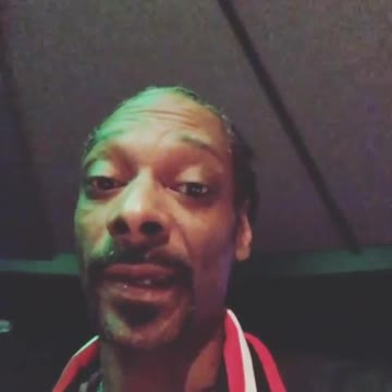 Snoop Dog on Facebook and social media