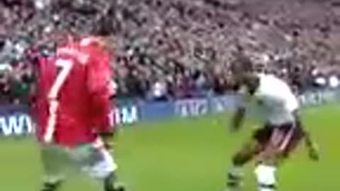 CR 7 free style football