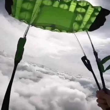 Man Fired His Parachute In The Air 😱😱😱