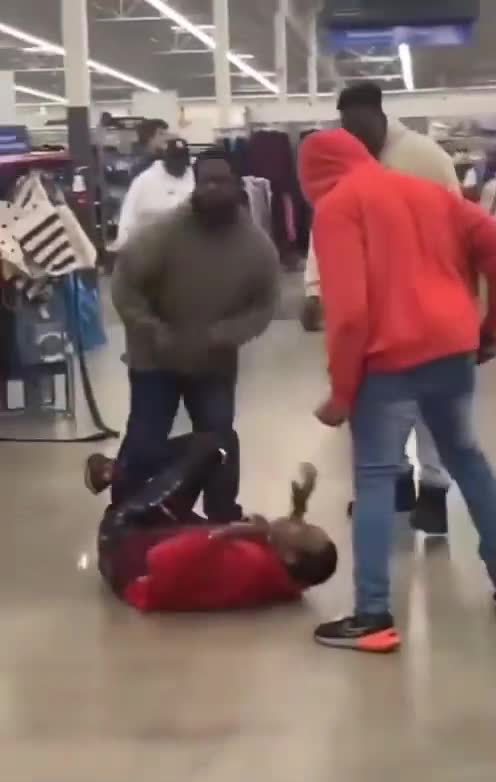 WATCH: Vet Takes Down Knife-Wielding Maniac at South Carolina Walmart