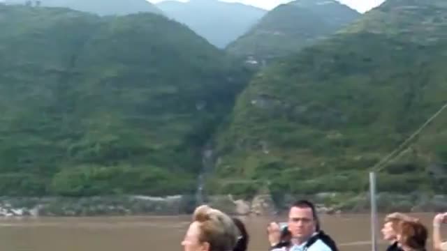 River Cruise on The Yangtze River - China