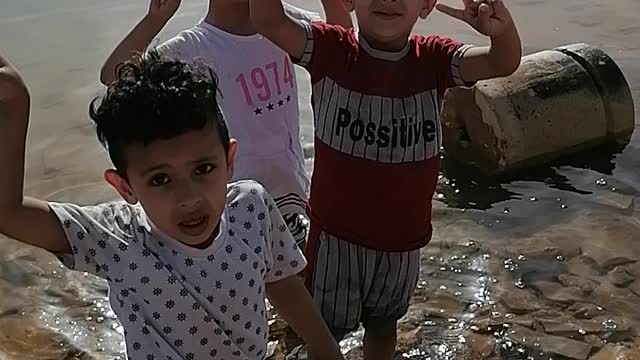 Children playing on the beach and having fun 🤩🤩🤩🤩