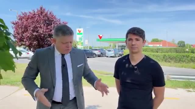 Robert Fico - vláda by se měla jít poučit do Maďarska jak se pomáhá občanům