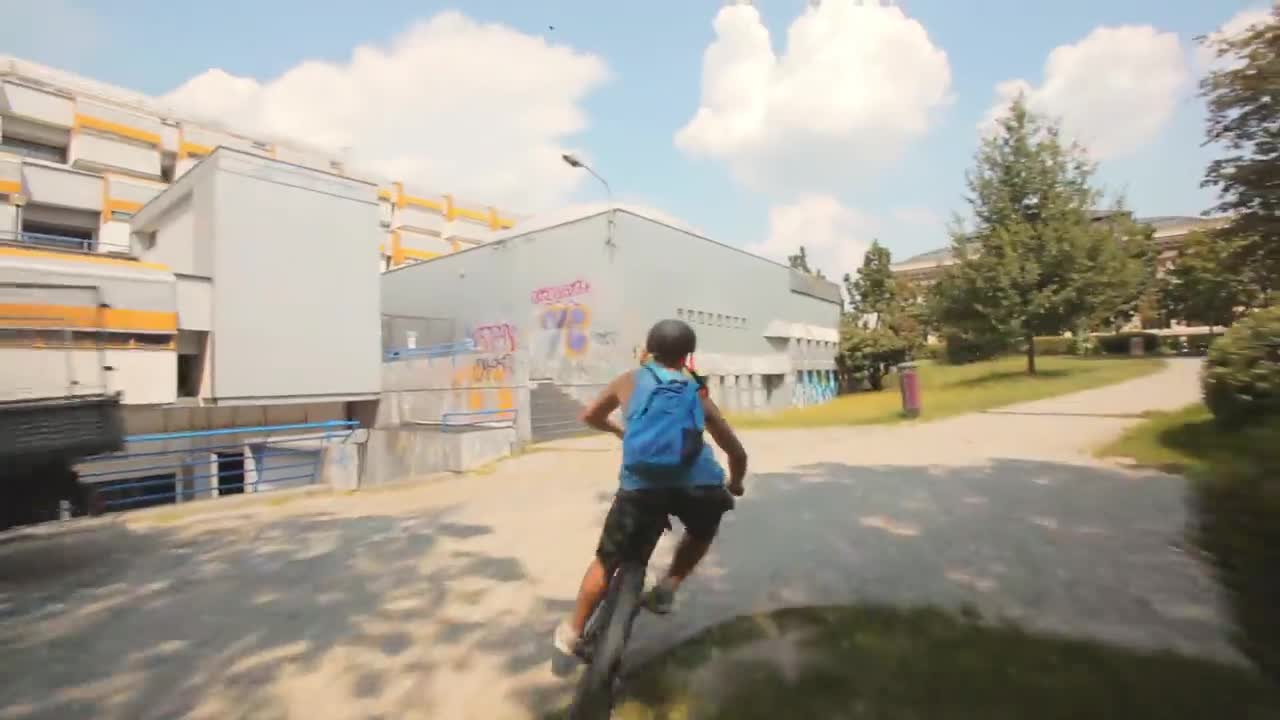 Bike vs Parkour Chase in Ivrea Italy!-13