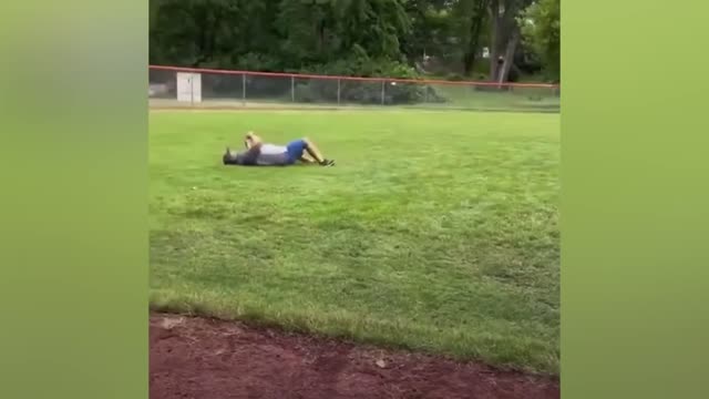 100 Funny Videos Of The Week That You Can't Miss - Try Not To Laugh