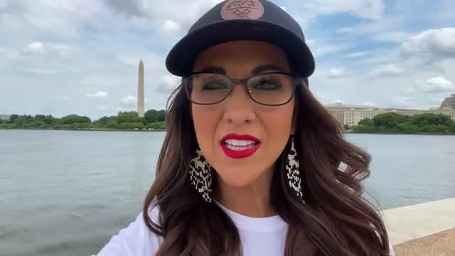 Lauren Boebert - It's time to vote! When I'm in DC I'm voting against the Dems BS