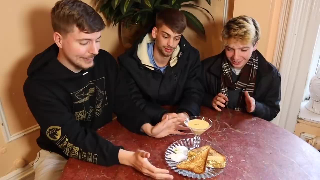 I Ate A $70,000 Golden Pizza