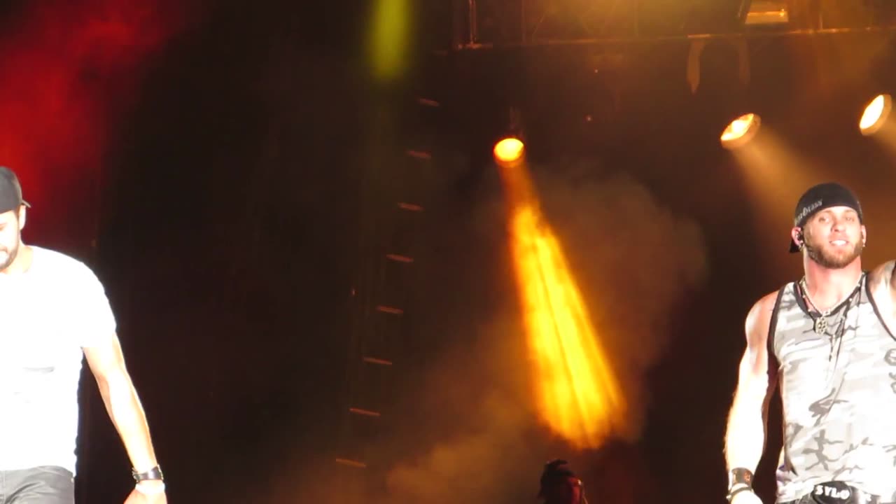 Luke Bryan and Brantley Gilbert Philly 8-15-14