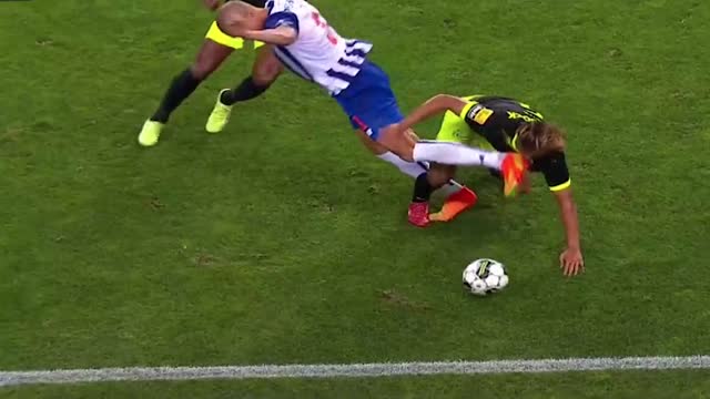 Pepe e aquela subtileza de calcanhar