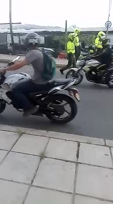 ‘piratas’ arremetieron contra las autoridades en el norte de Bucaramanga