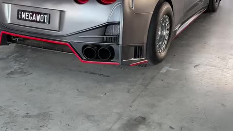 R35 GTR MEGAWOT