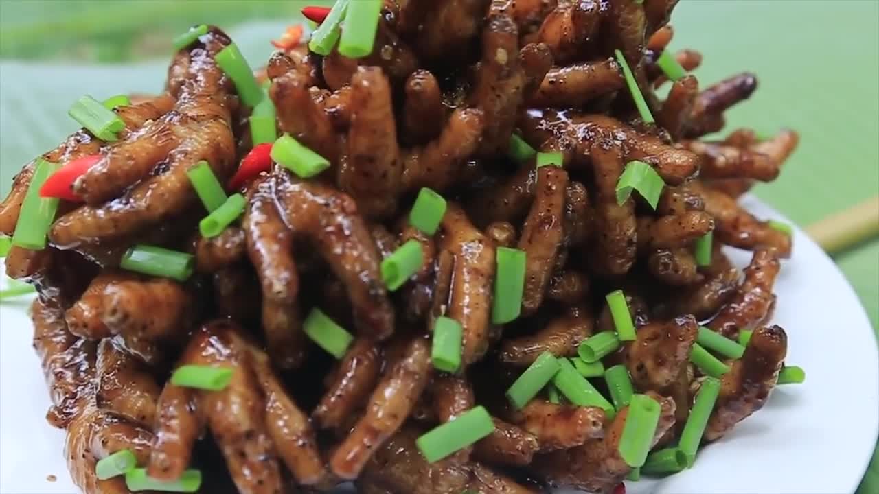 Yummy cooking chicken legs with Coca cola recipe _ Cooking skills _ Khmer Survival Skills