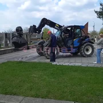 Odstraňování pomníků z druhé světové války na Ukrajině