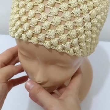 A Crochet Pop Corn Hat