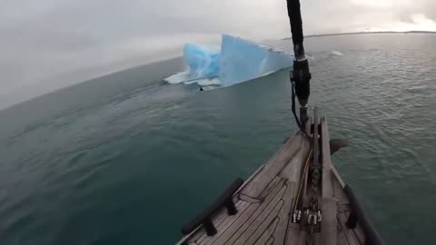 Ice Climbers Nearly Killed When Massive Iceberg Rolls Over On Them