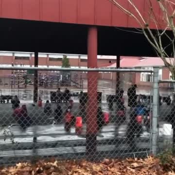 CHILD ABUSE IN OR: Kindergartners eat lunch on the ground in 40 degree weather