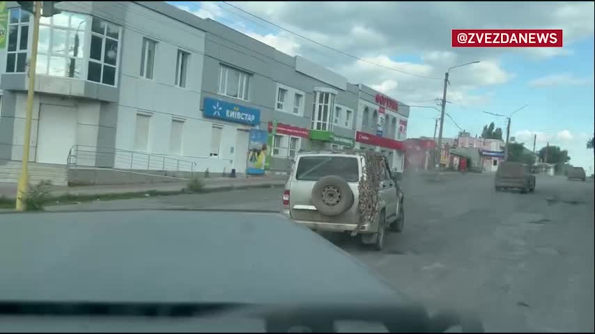 Residents of recently liberated Lisichansk greet The Russian Forces