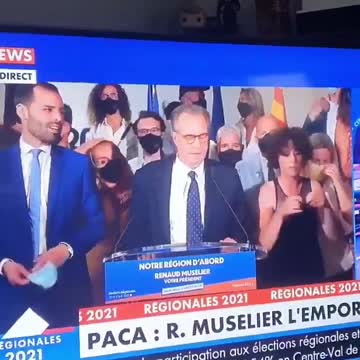 In 20 sec we are on live TV - PUT QUICK YOUR MASKS ON !