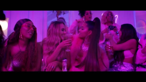 Ariana Grande -7rings ( Official video)