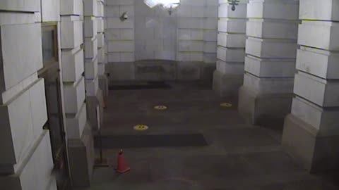 3211LHOB01MainEntranceExterior_2021-01-05_20h40min02s607ms.mp4