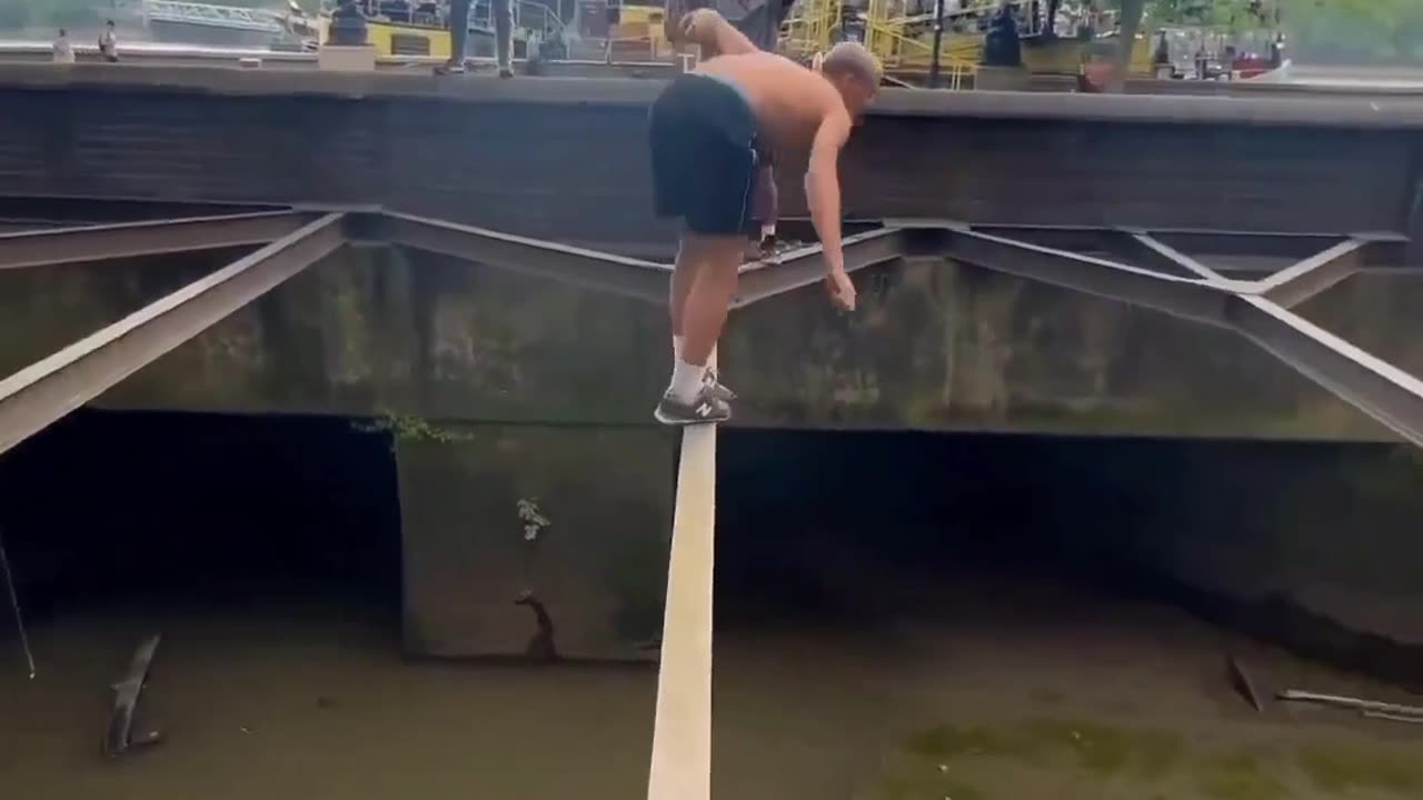 The end 😂😂😂 #viral #shorts #reels #fails #funny #mmvfunny