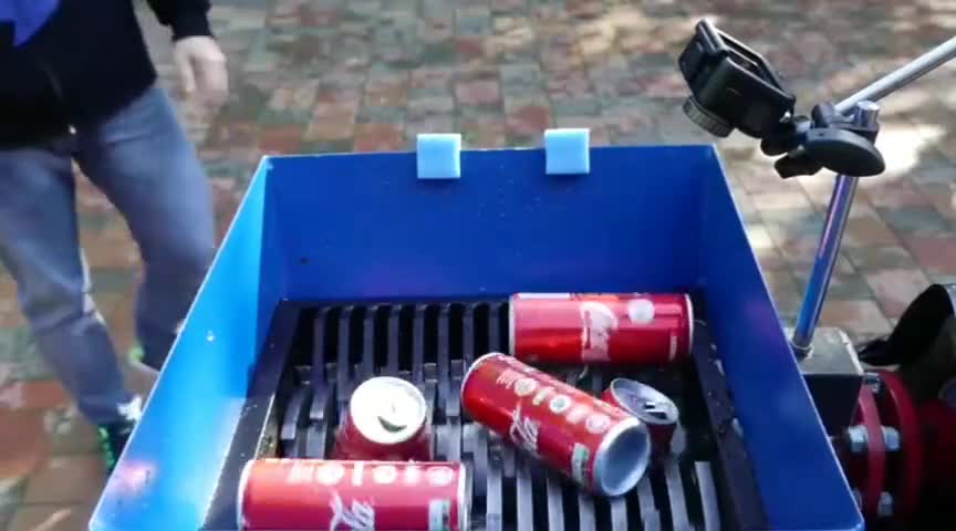 FAST SHREDDER VS COCA COLA! AMAZING EXPERIMENT!