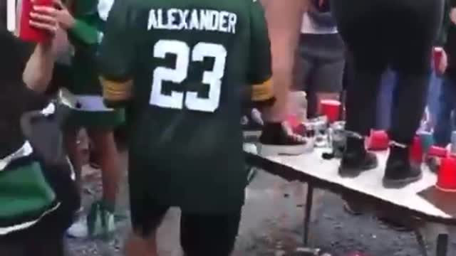 CRAZY GUY 😱 (not funny)