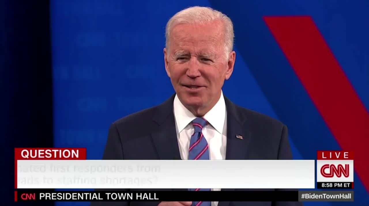 Biden grins as he says it’s “mildly fascinating” that Fox News has vaccine mandates