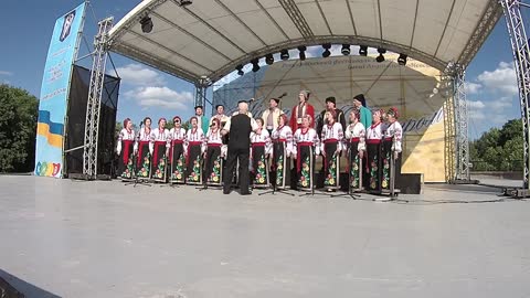 Синові присвячено!