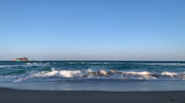 High-speed shooting of the waves