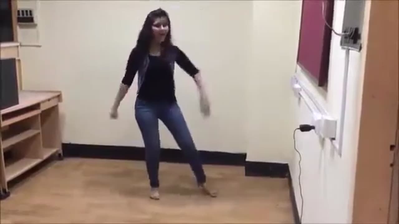 Pretty Girl Dancing