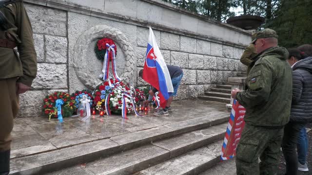 15.9.2022 Liptovský Mikuláš,Háj - Akcia BRAT za BRATA/ Pamatník hrdinov