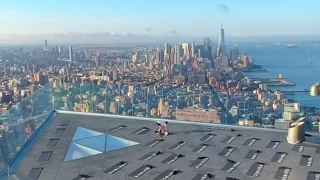 POV: taking a sunrise yoga class 100 floors up in nyca