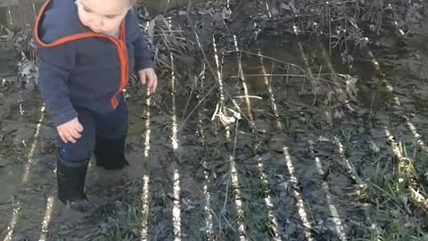 Hillbilly toddler vs dead bush, who wins.